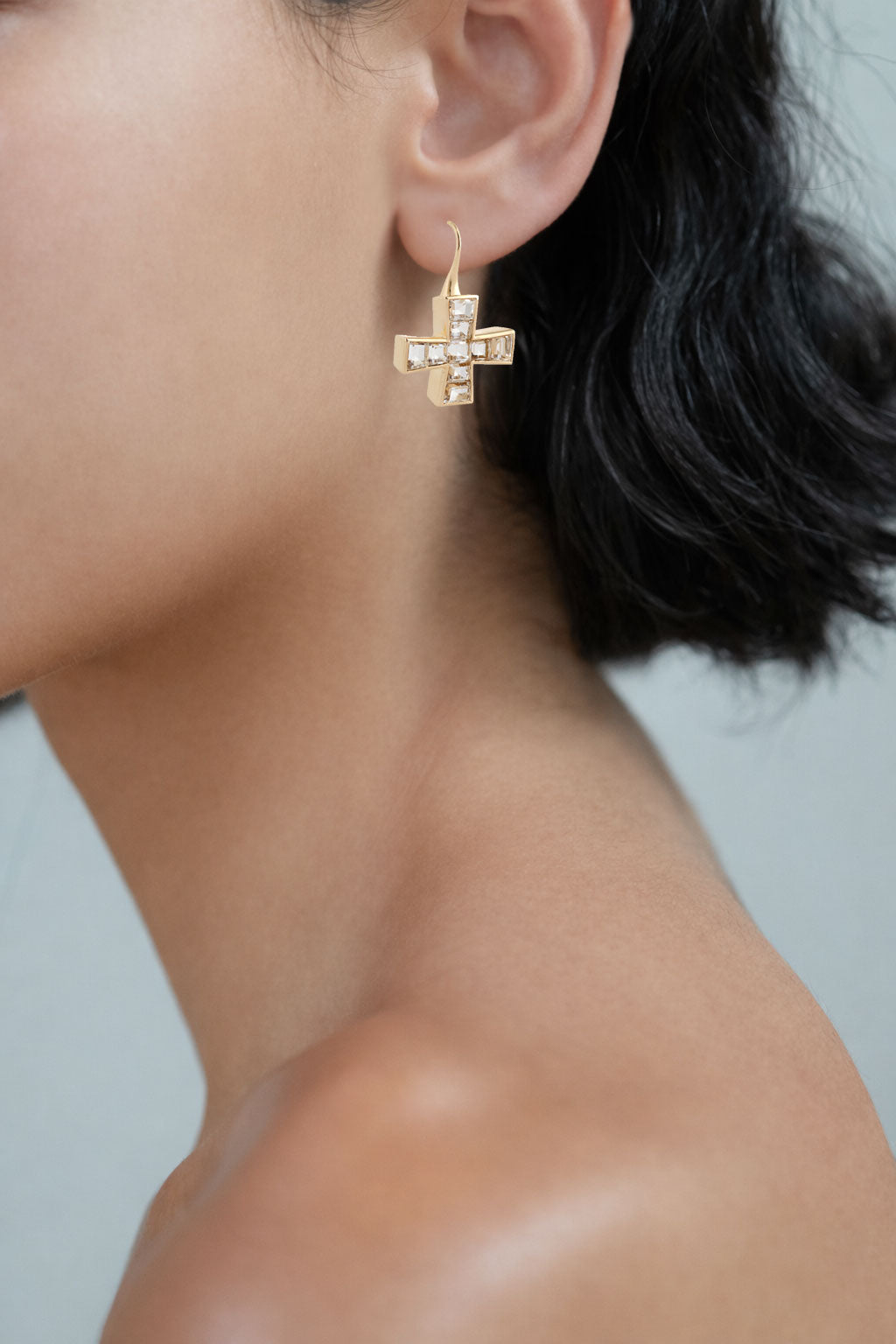 GOLD QUARTZ CRYSTAL CROSS EARRINGS